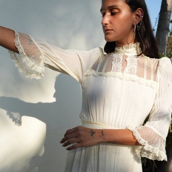 Vintage Victorian Lace Length Cream Colored Dress - Picture 2 of 13